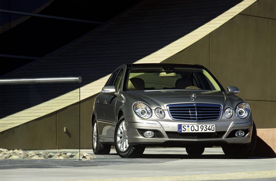  Mercedes-Benz E-Class 2007 года  (фото 54 из 80)